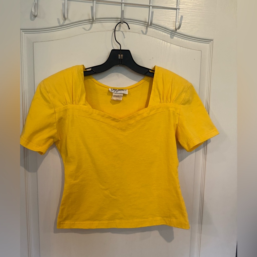 Jay Jacobs women’s yellow vintage slightly cropped blouse w shoulder pads large